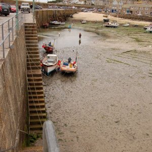 mousehole