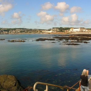 Mounts  bay.