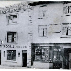 White Lion Hotel - Green Market