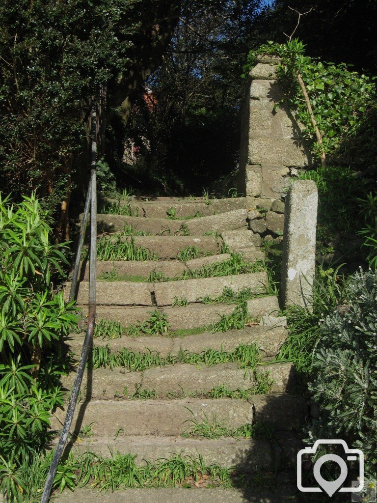 Churchyard steps, Gulval