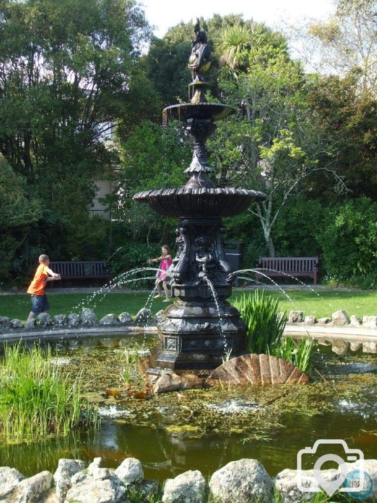 Morrab Gardens - The Fountain