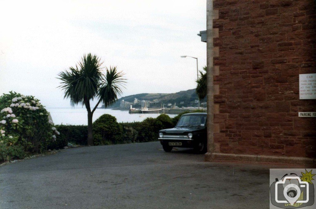 Visiting hours at the Bolitho Maternity Home - 29July,'78