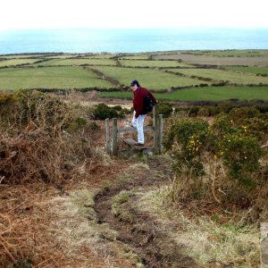 'Stilish' man descends Little Trevalgan Hill - 10Feb10