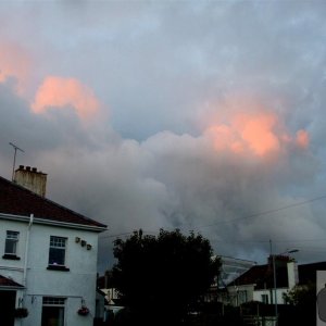 Threatening sky tonight - 30Aug10