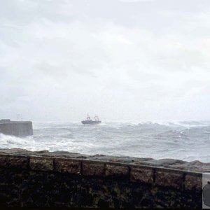 Trawler makes for shelter - 15th March 1977