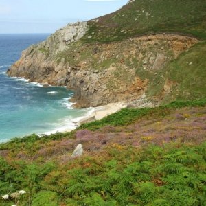 Approaching Portheras Cove (17th Aug., 2009)