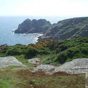 Approaching Treryn Dinas