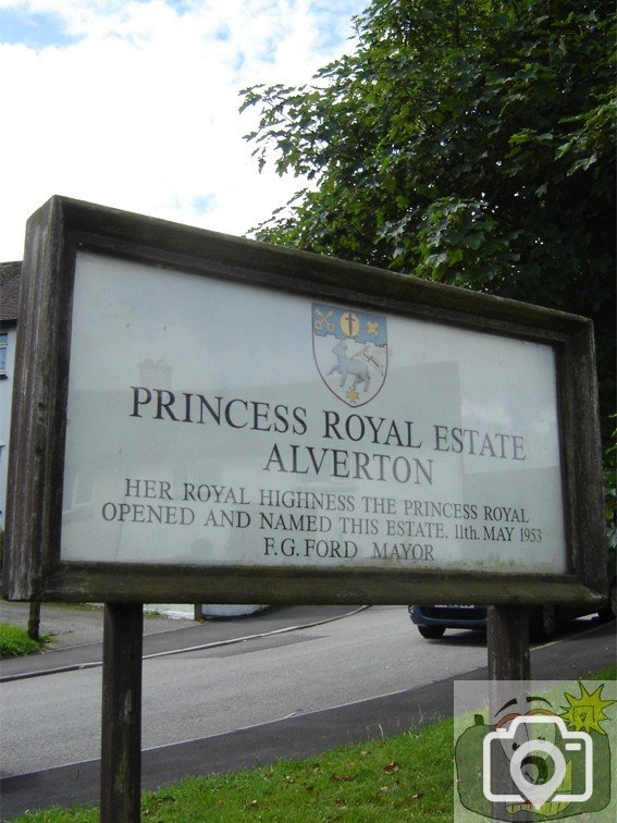 Alverton Estate Entrance