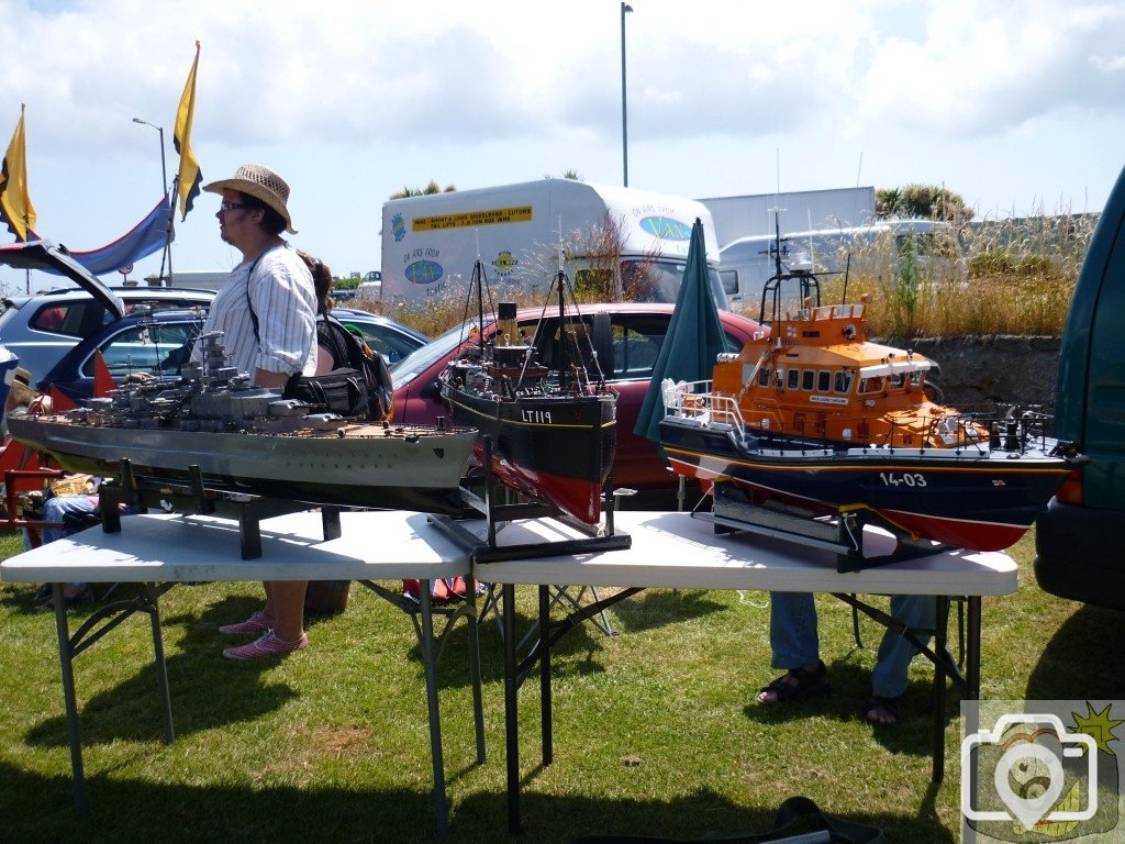 Boat displays on the Wherrytown boating pool