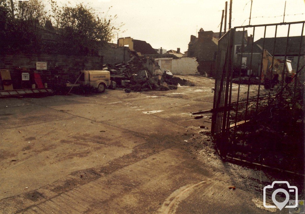 Clearance of Western Hotel garages - 5