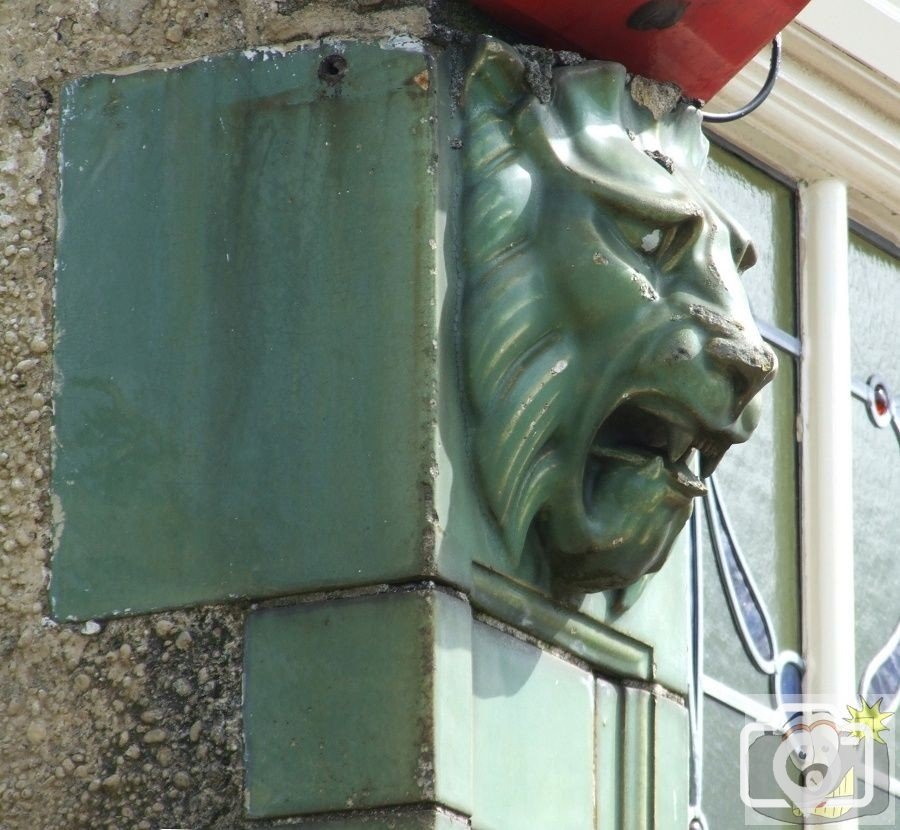 Faience Lion, Hayle