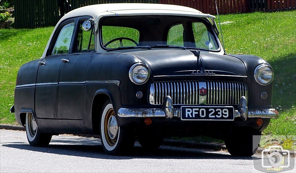 Ford Consul 02