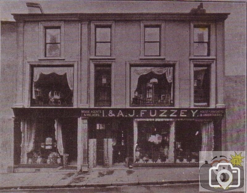Fuzzey 1900