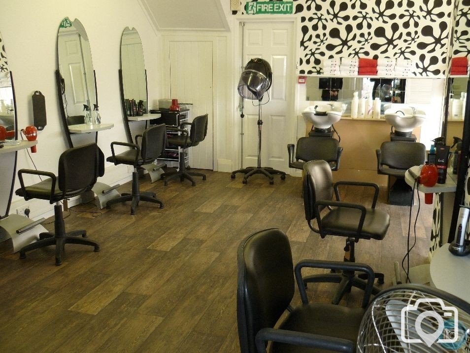 HAIRFORCE1 Barbers