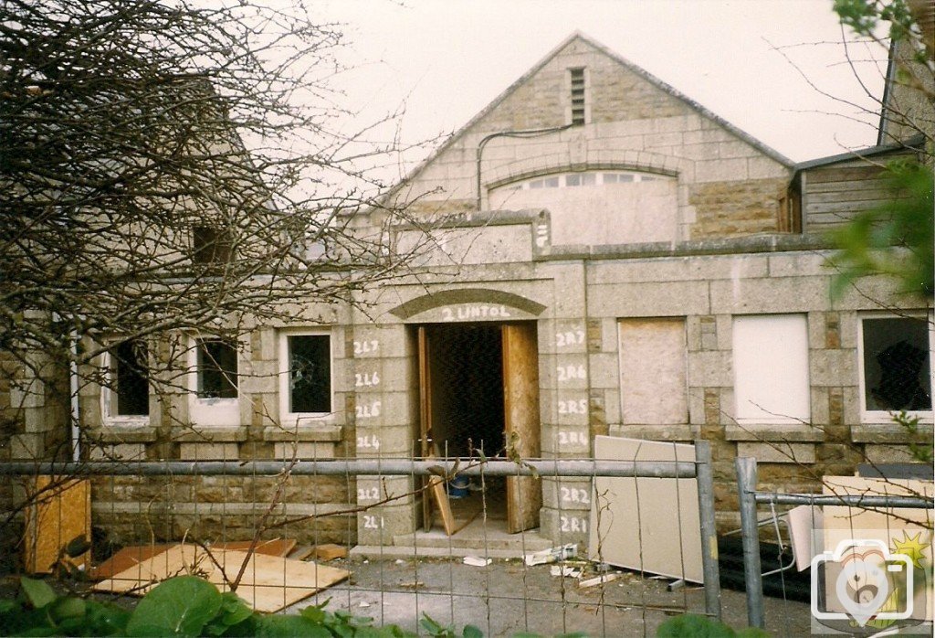 Humphry Davy demolition