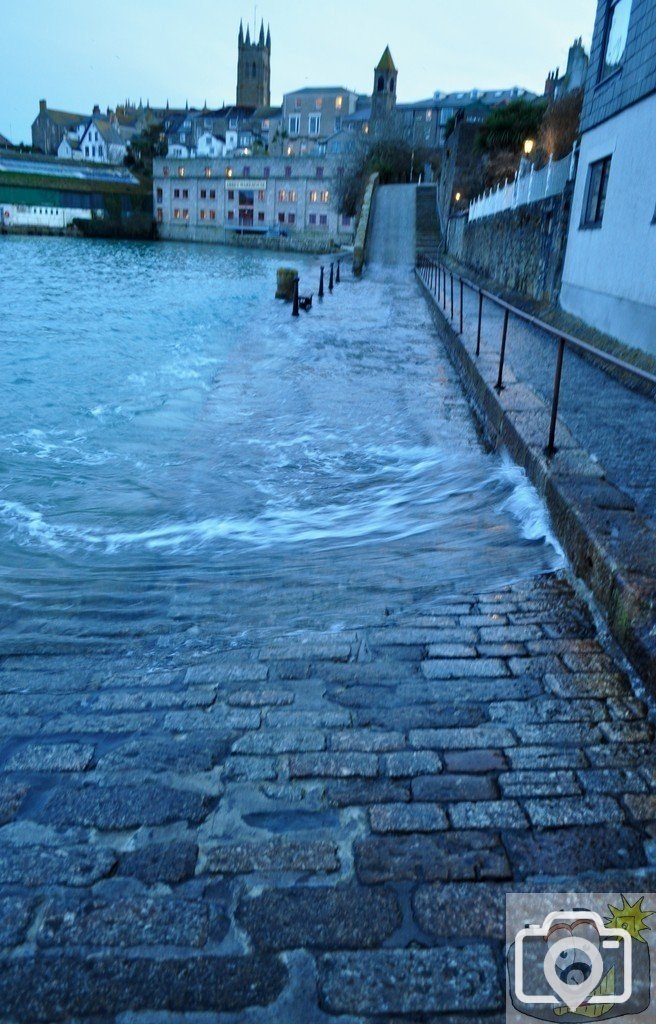 inner  harbour  penzance.