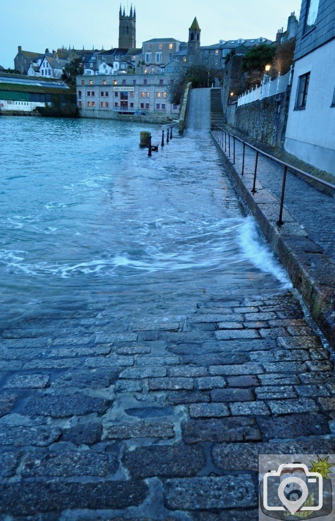 inner  harbour  penzance.