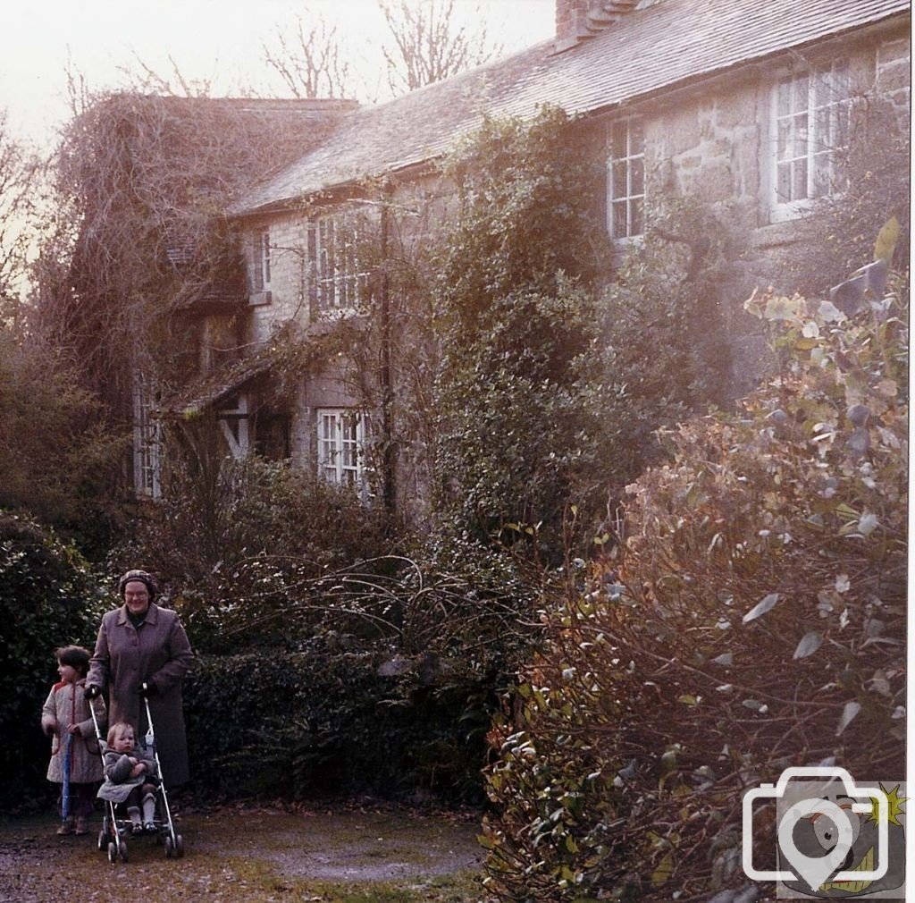 Laundry cottage 1985