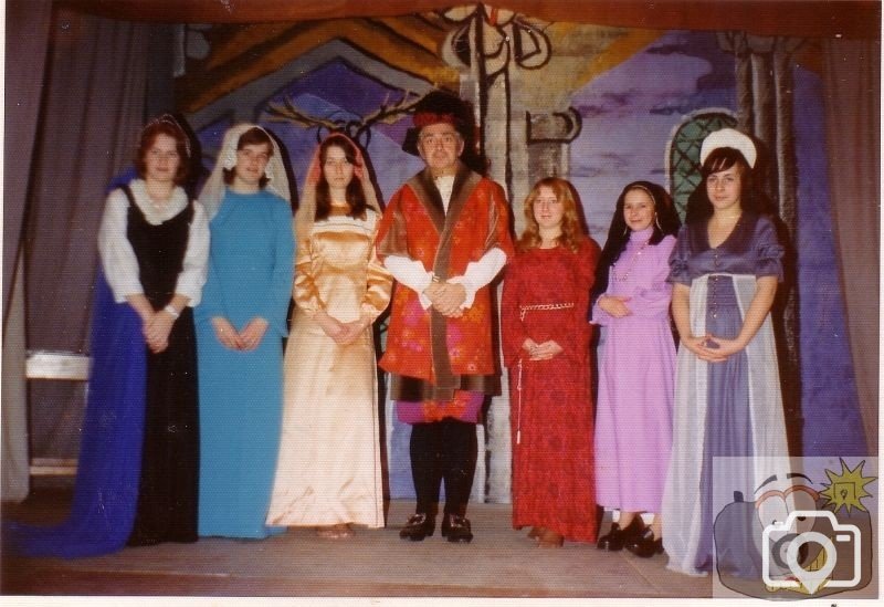 Lescudjack School play