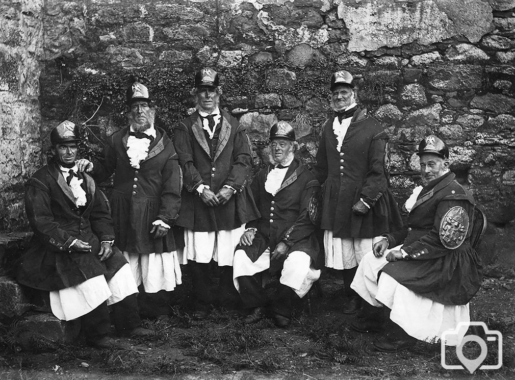 Lord St Levan's boatmen St Michaels Mount 1903