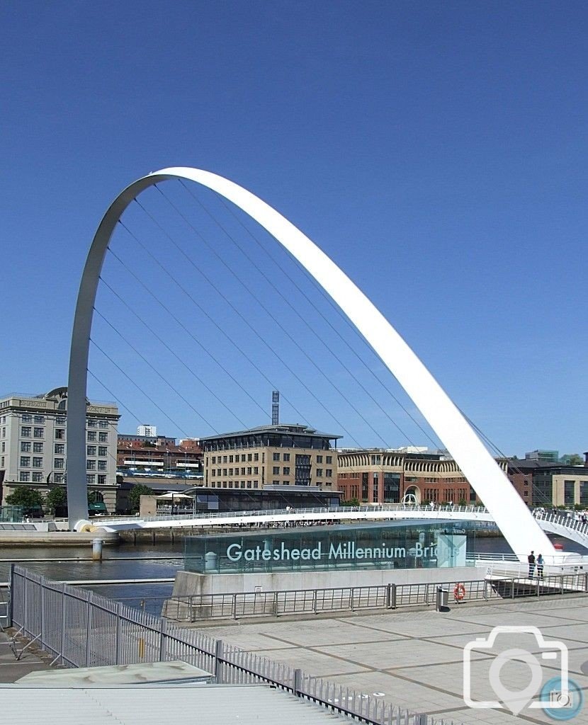 Millennium Bridge Gateshead - 1