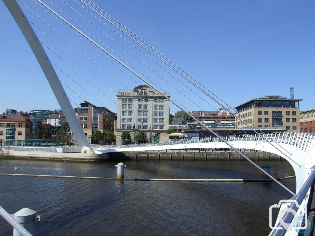 Millennium Bridge Gateshead - 3