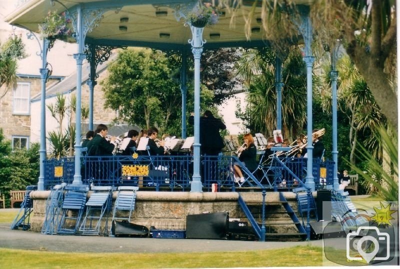 Morrab band Stand