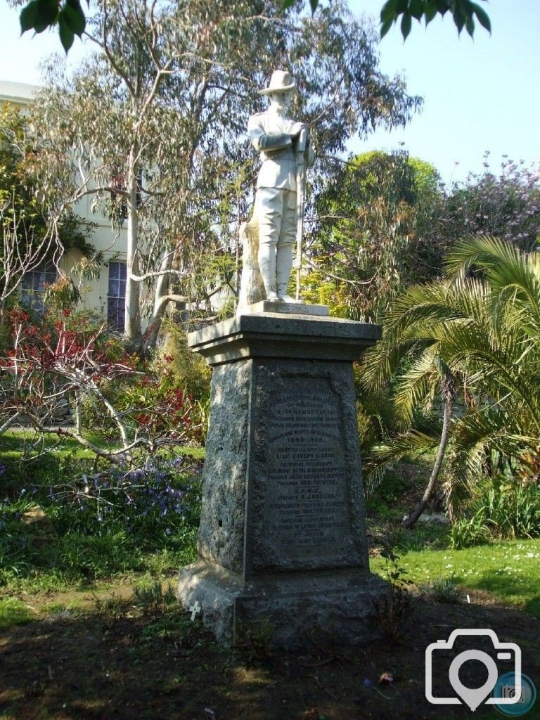 Morrab Gardens - The Boer War Memorial Monument