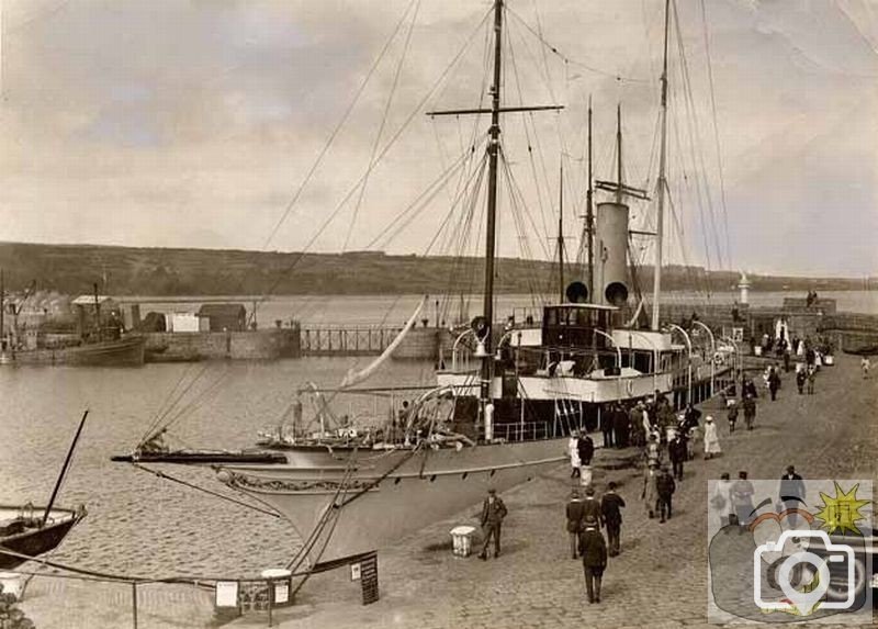 Penzance Harbour - Elettra