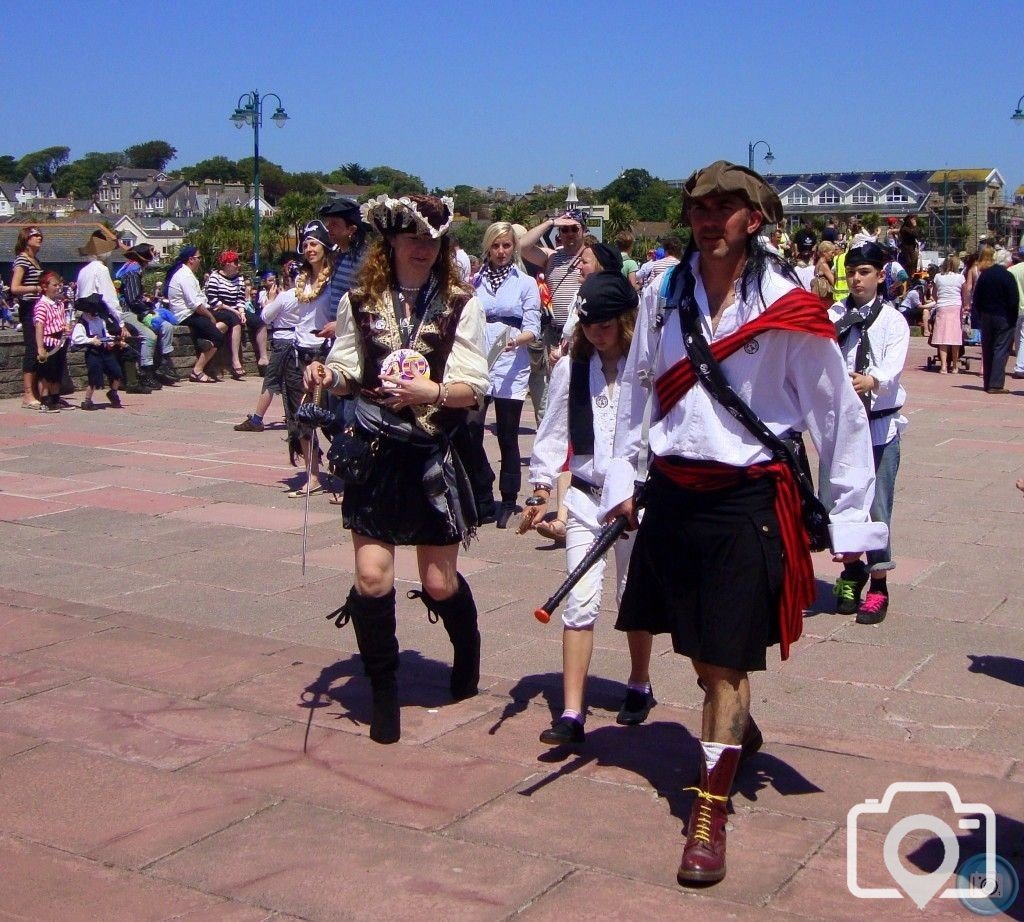 Pirates on the Prom 19