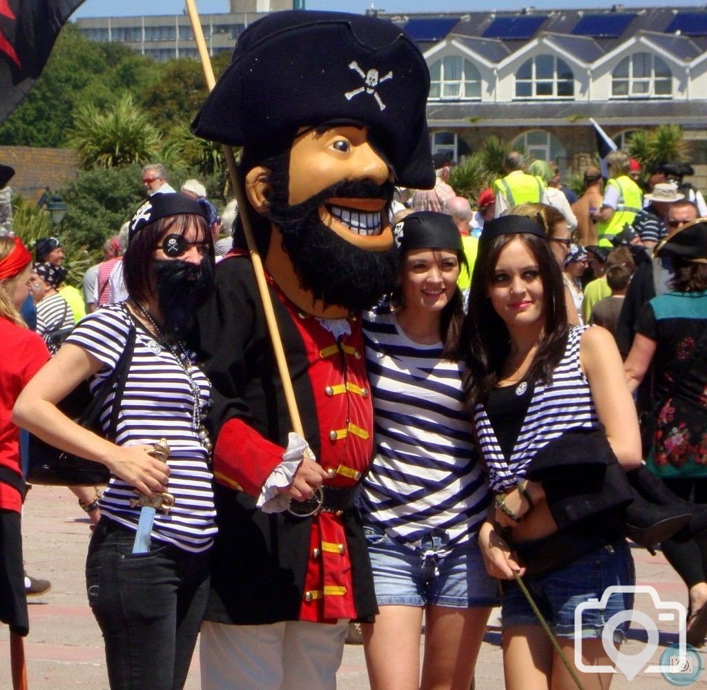 Pirates on the Prom 23