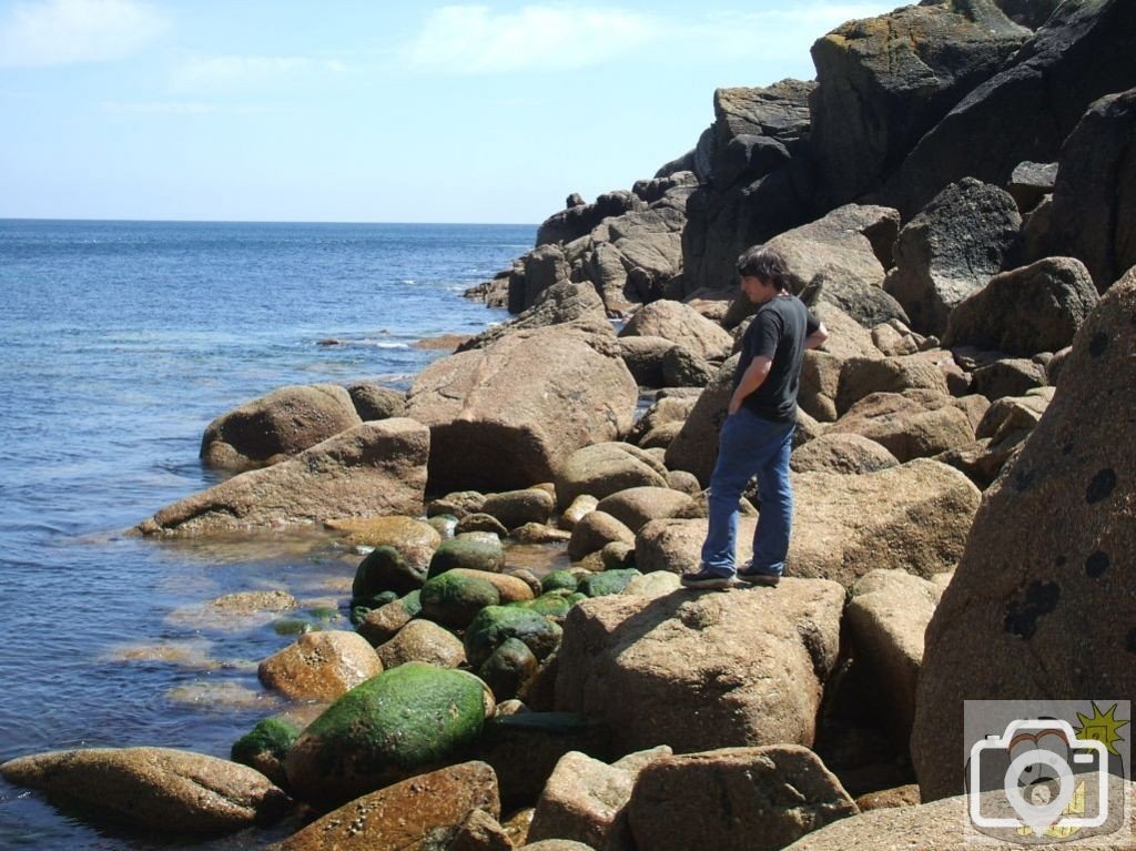 Rocks to west of Penberth Cove's slipway