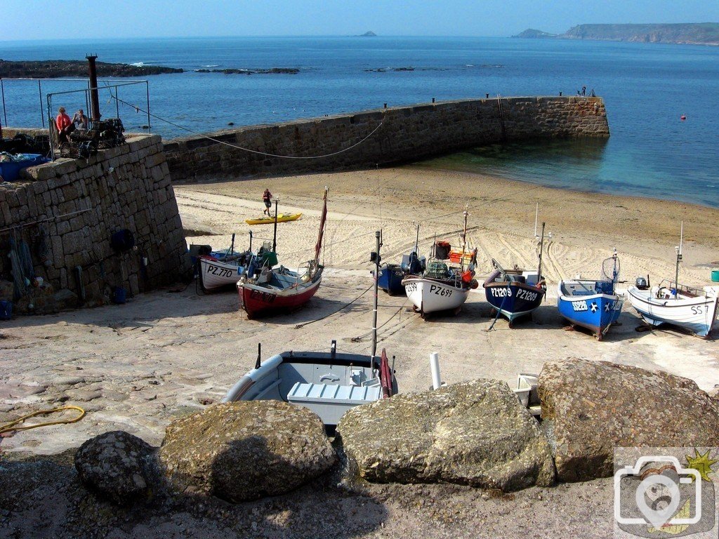 SENNEN HARBOUR