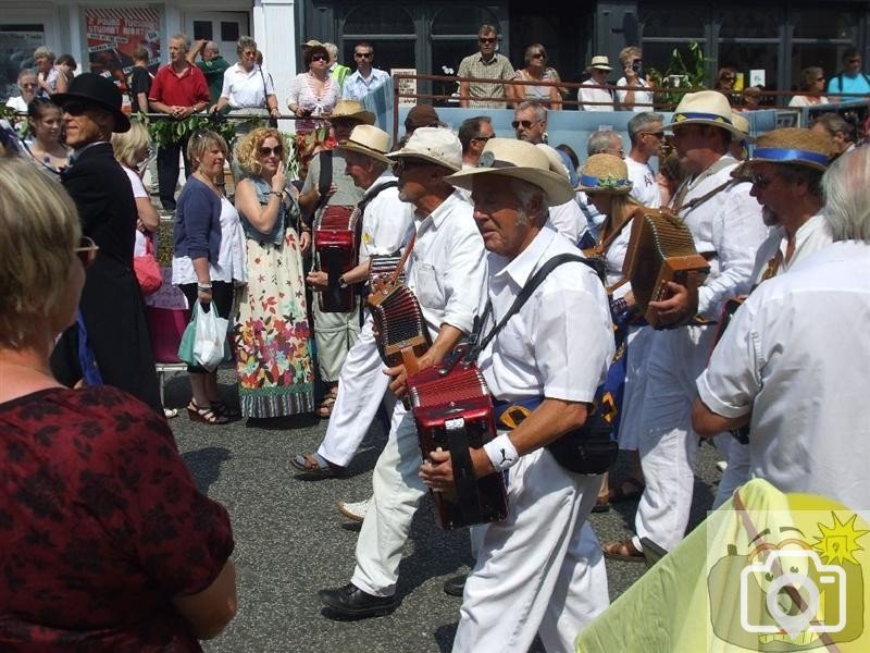 THE GOLOWAN BAND - MAZEY DAY - 26JUN10