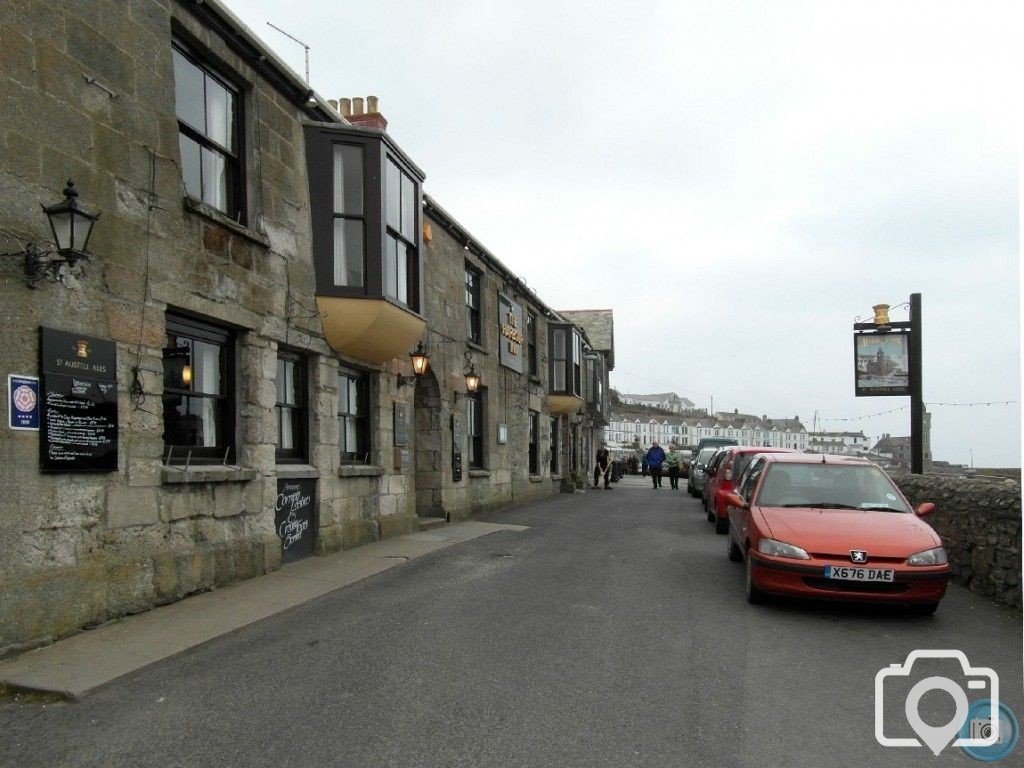 The Harbour Inn, Porthleven - 18May12