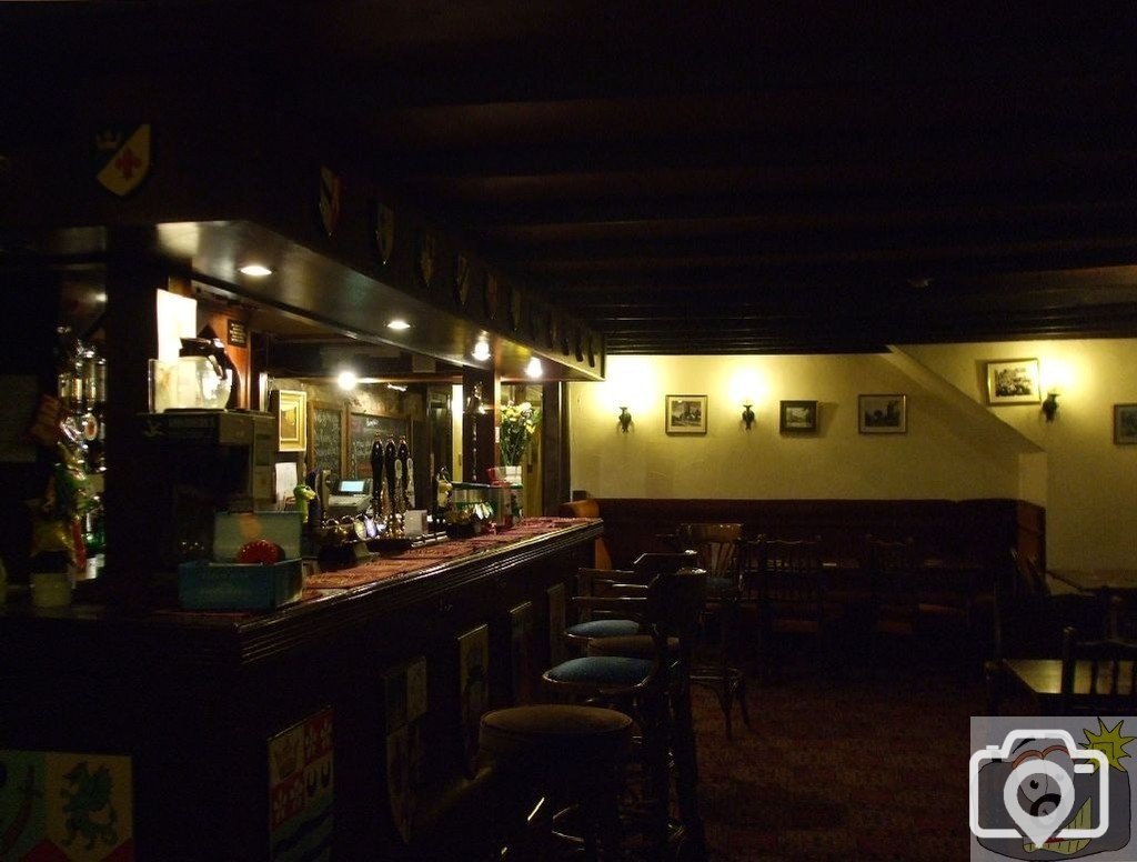 The pleasant lounge of the King's Arms, Paul