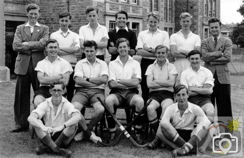 The 'Scavengers' Hockey Team 1951-52