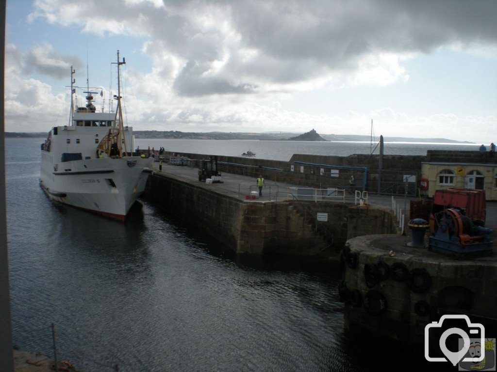 The  Scillonian  III  leaving  Penzance.