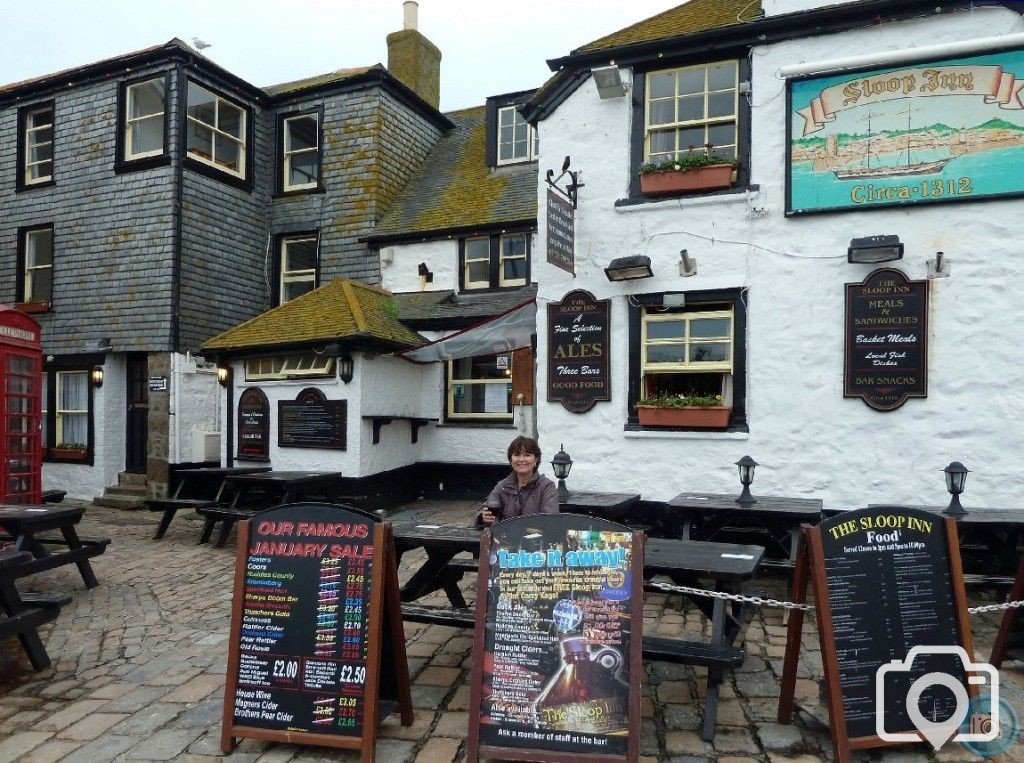 The Sloop Inn, St Ives - 9Jan12