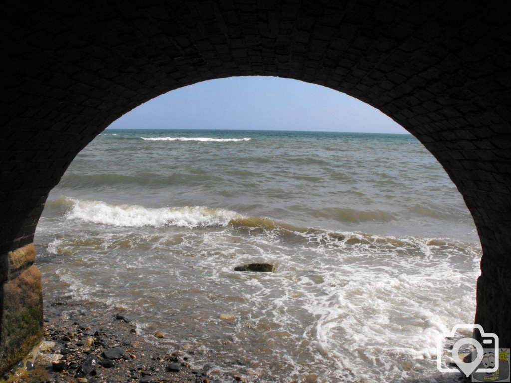 Tunnel vision (1)