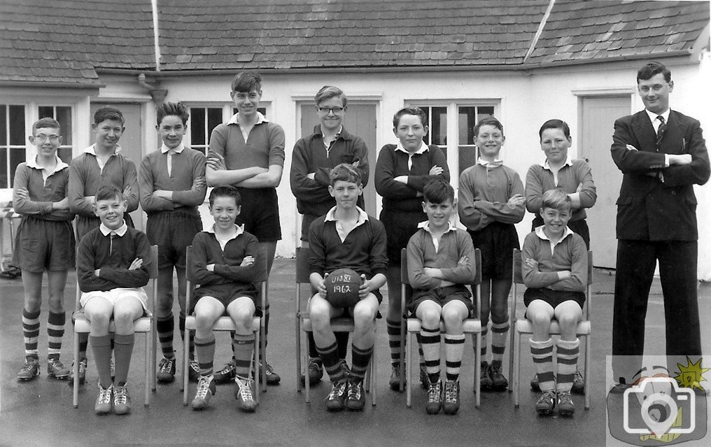 U13 Football Team 1962