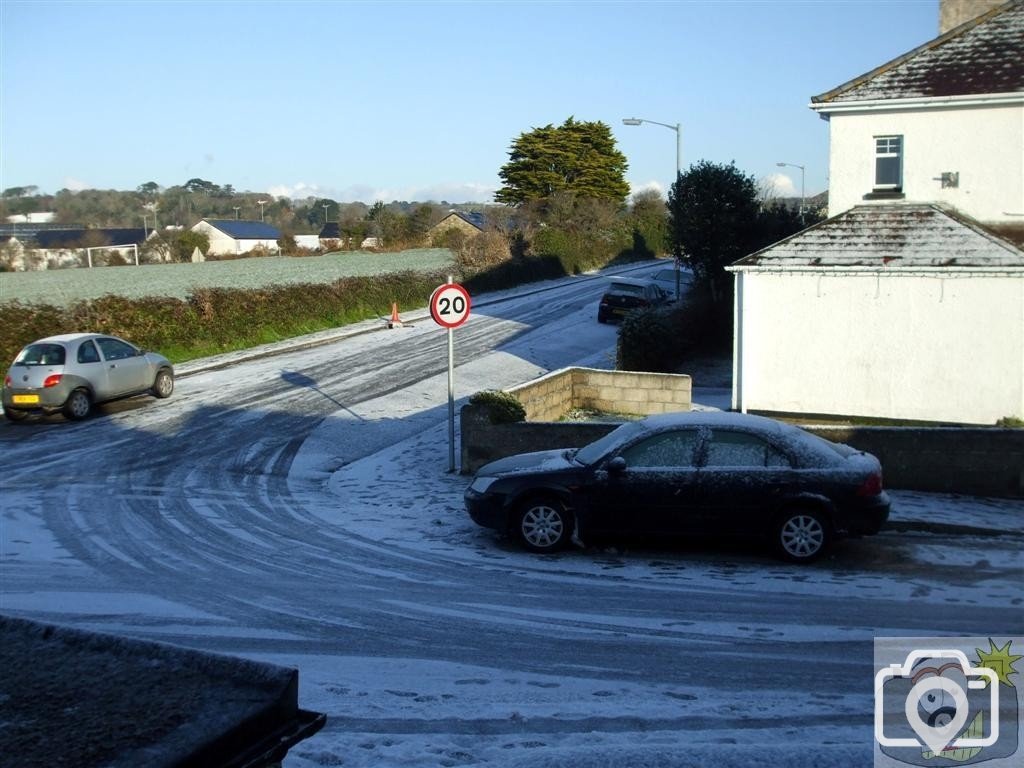 View of Peverell Road by the Rec - 8th Jan., 2010