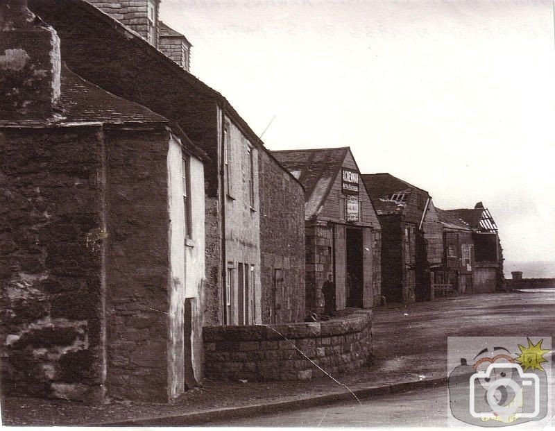 Workshops along the seafront